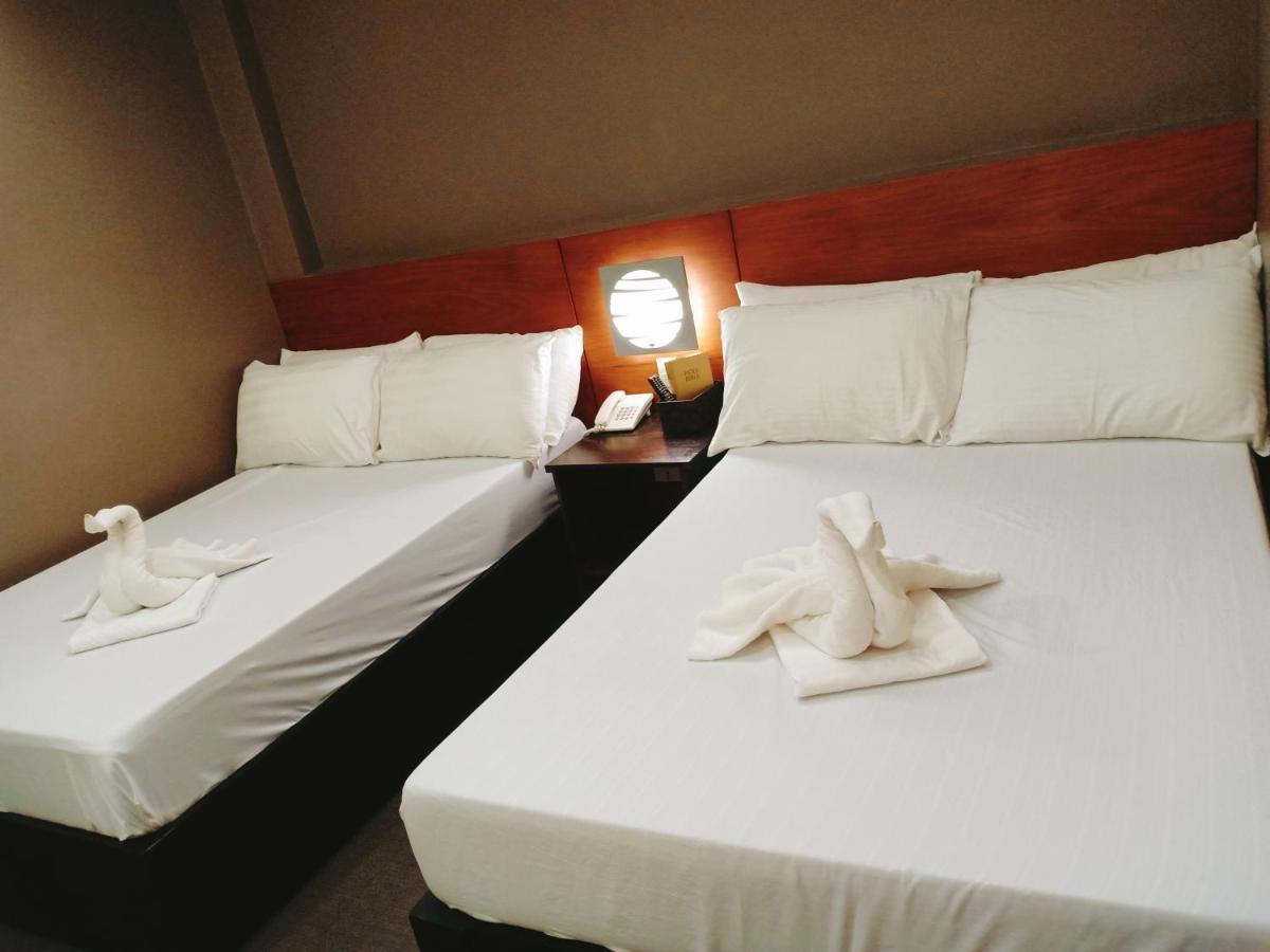 Westgate Hotel 라오아그 외부 사진