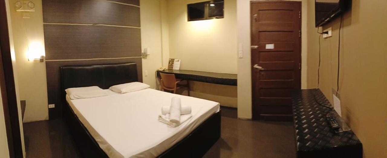 Westgate Hotel 라오아그 외부 사진