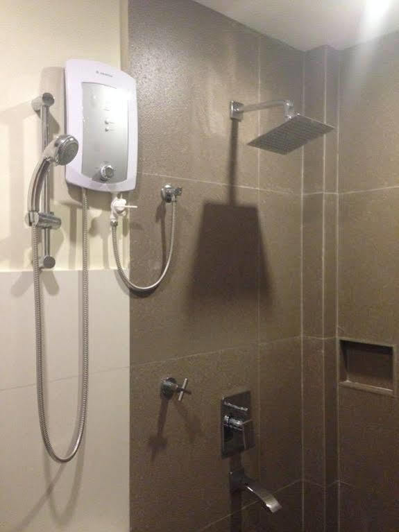 Westgate Hotel 라오아그 외부 사진