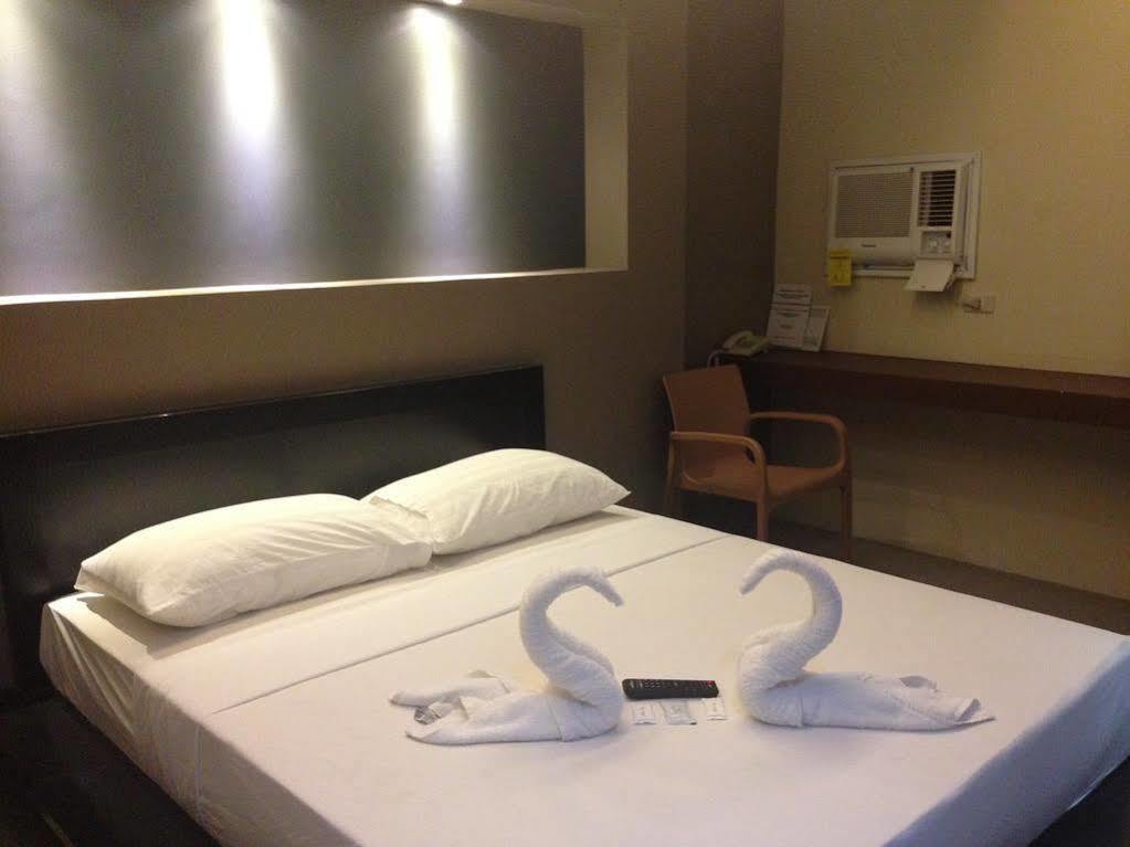 Westgate Hotel 라오아그 외부 사진