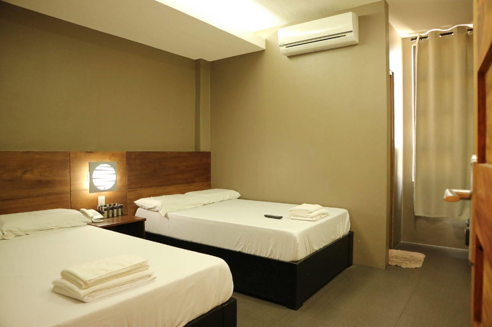 Westgate Hotel 라오아그 외부 사진