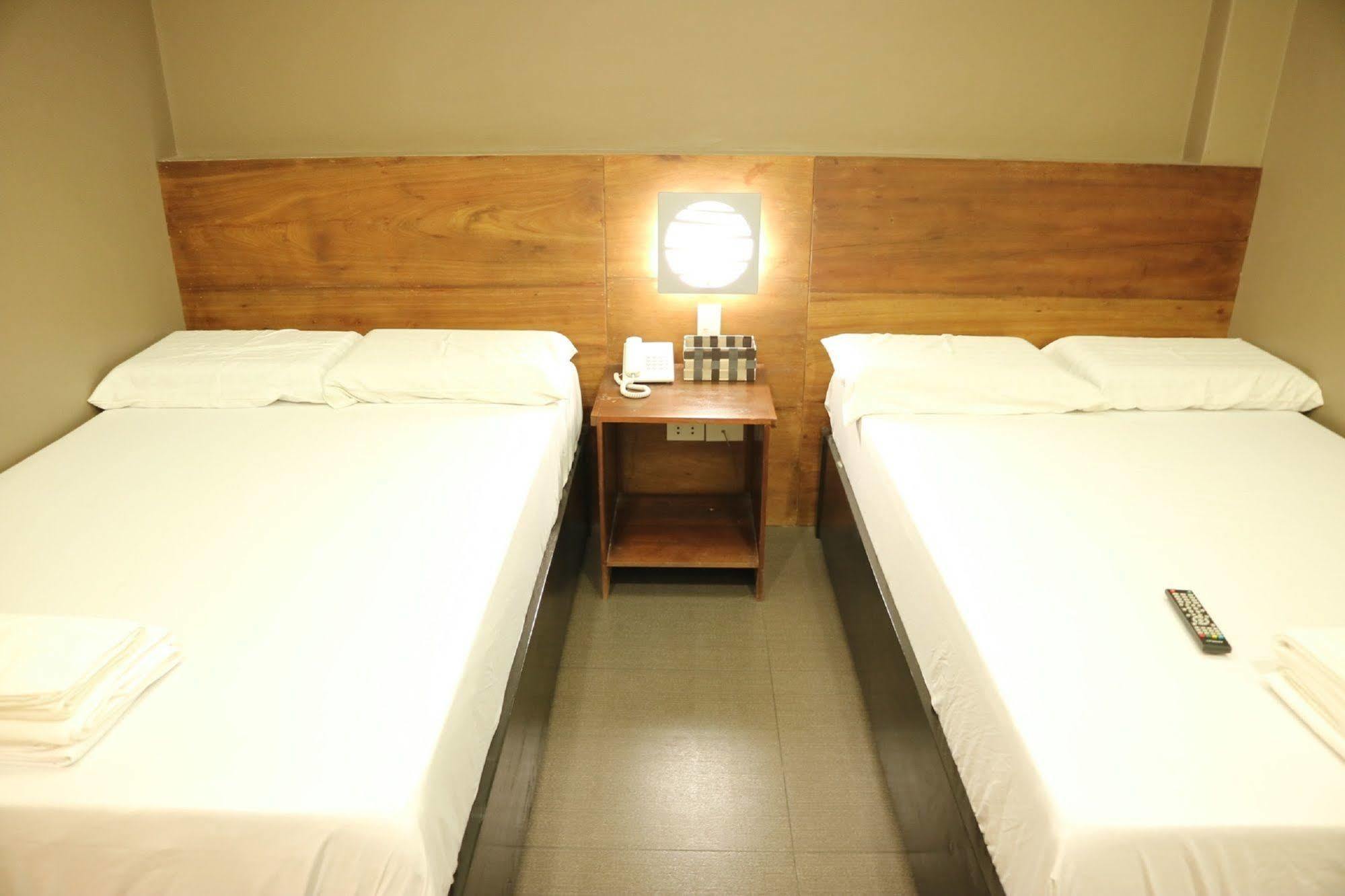 Westgate Hotel 라오아그 외부 사진