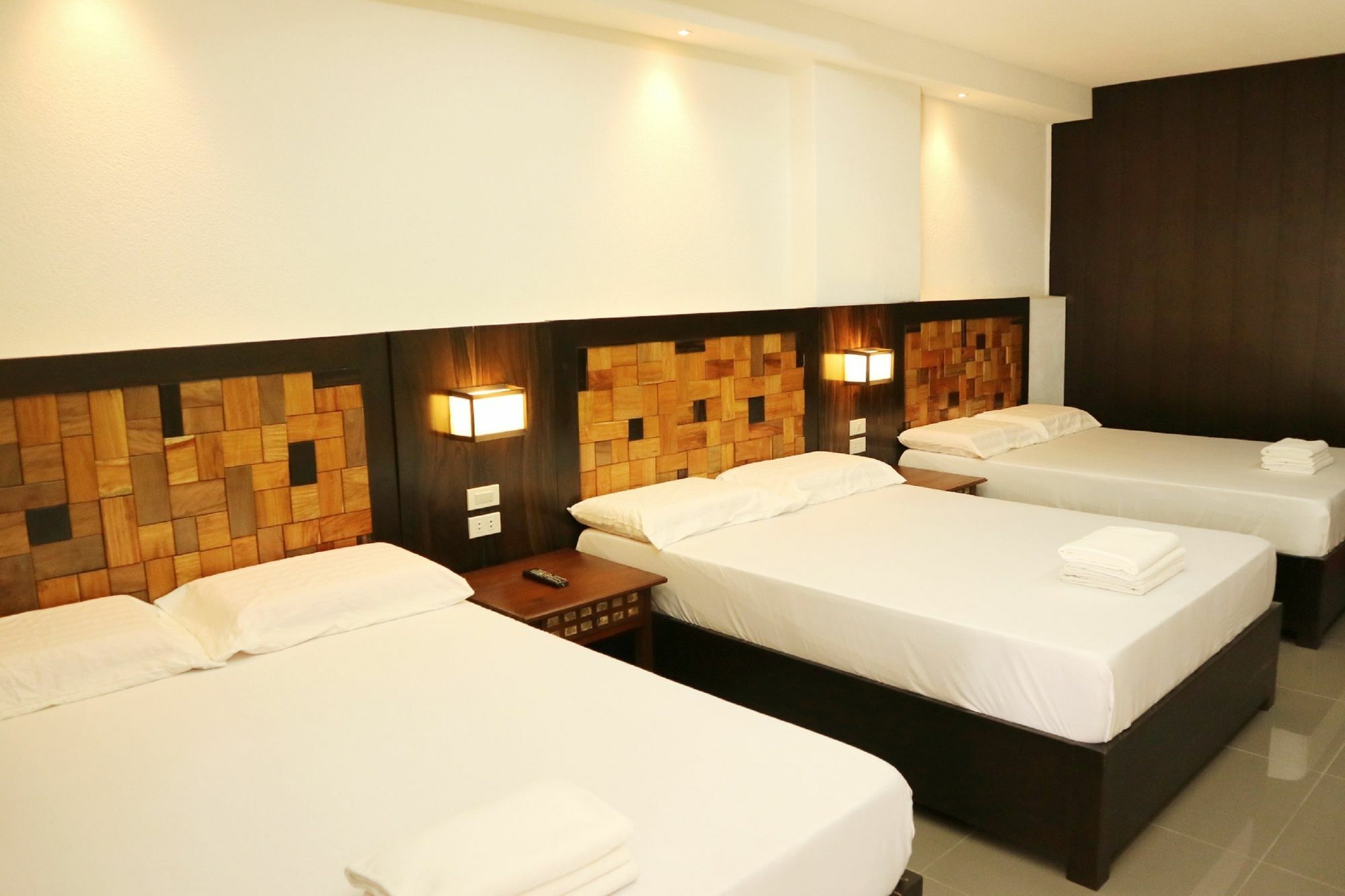 Westgate Hotel 라오아그 외부 사진