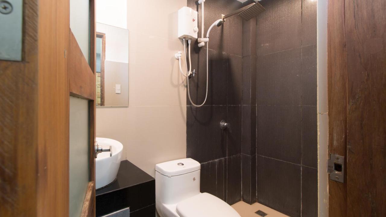 Westgate Hotel 라오아그 외부 사진